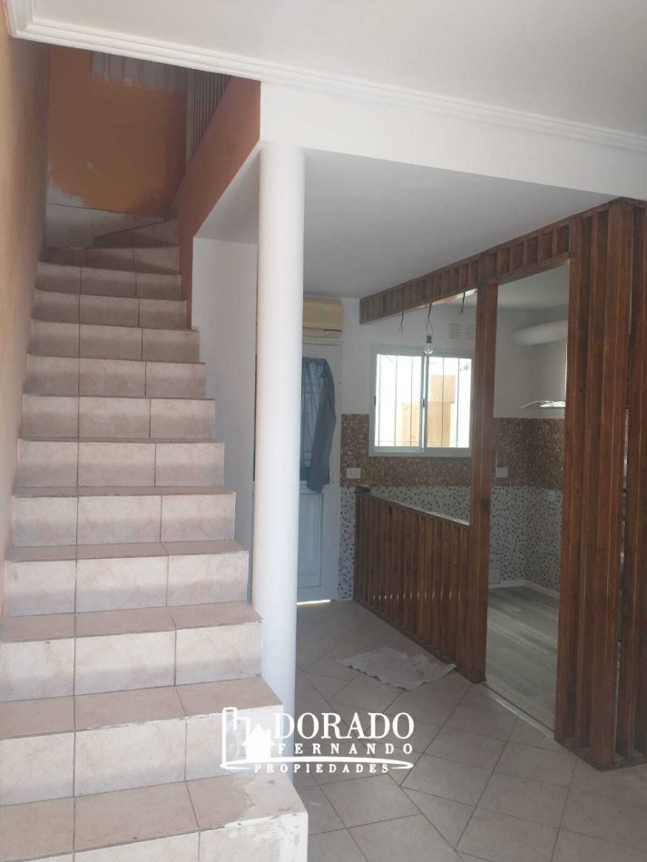 DUPLEX EN ESQUINA 3 AMBIENTES  - APTO CREDITO