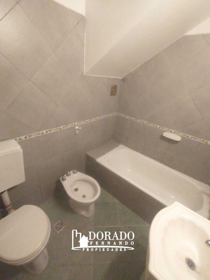 DUPLEX EN ESQUINA 3 AMBIENTES  - APTO CREDITO