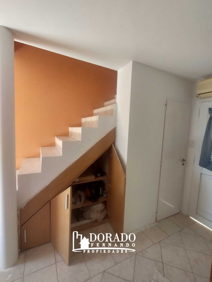 DUPLEX EN ESQUINA 3 AMBIENTES  - APTO CREDITO