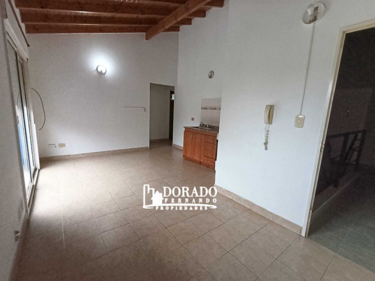 3 AMBIENTES AL FRENTE 1° PISO