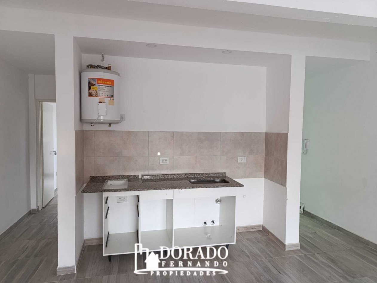 DPTO 2 AMBIENTES A ESTRENAR AL FRENTE - OPCIONAL COCHERA