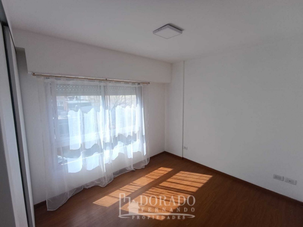 SEMIPISO 3 AMBIENTES AL FRENTE