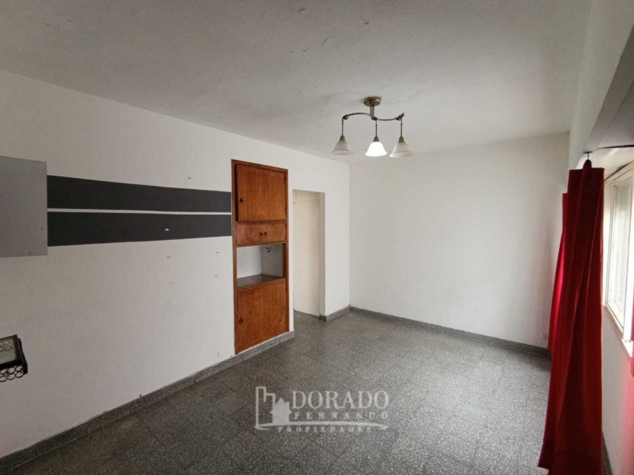 2 AMBIENTES EN PRIMER PISO CON TERRAZA