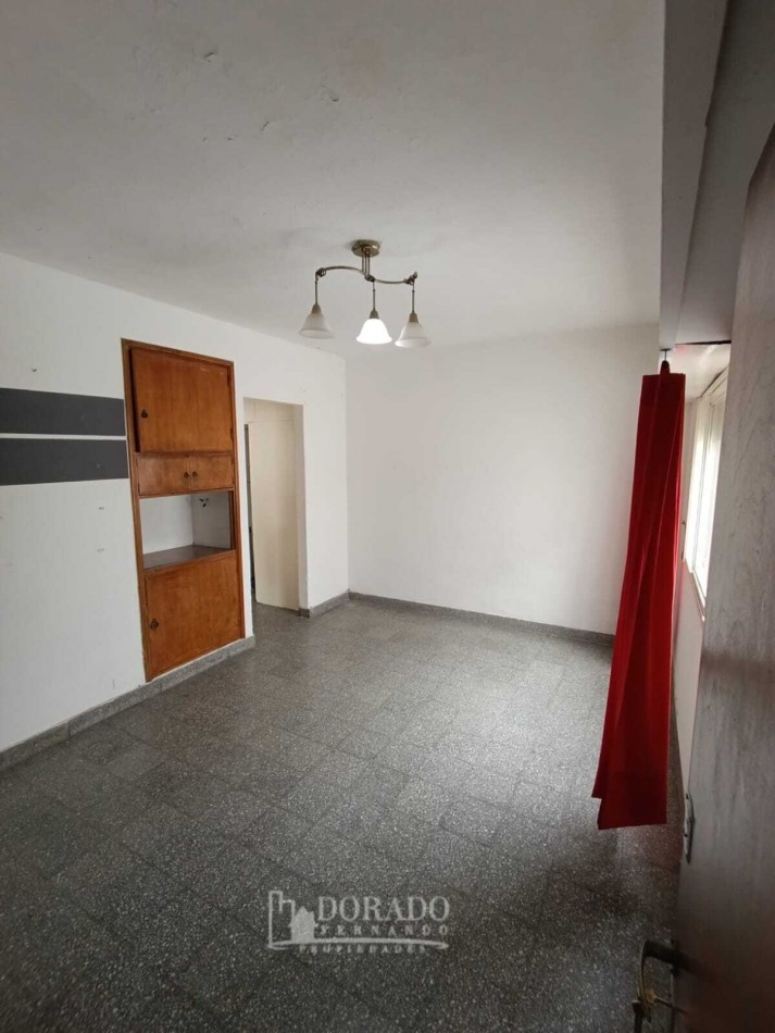 2 AMBIENTES EN PRIMER PISO CON TERRAZA