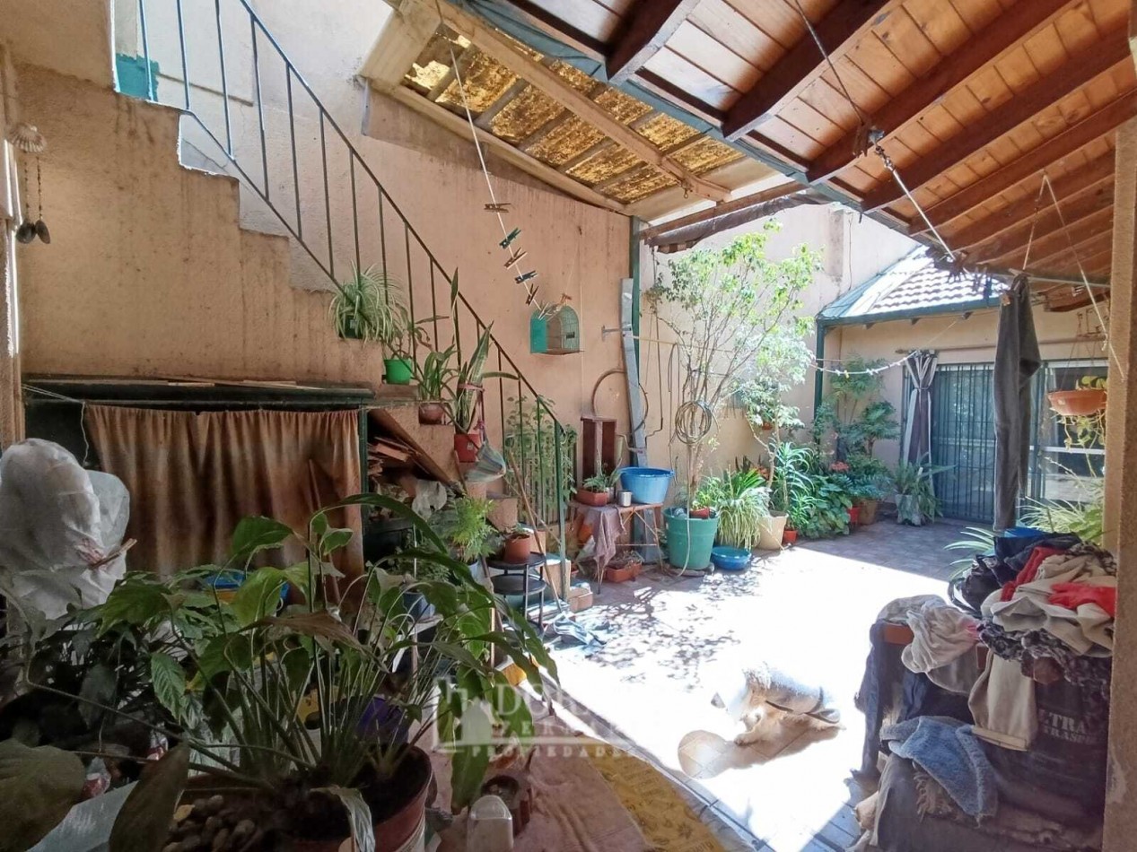 Casa 5 ambientes  - con Patio y Terraza