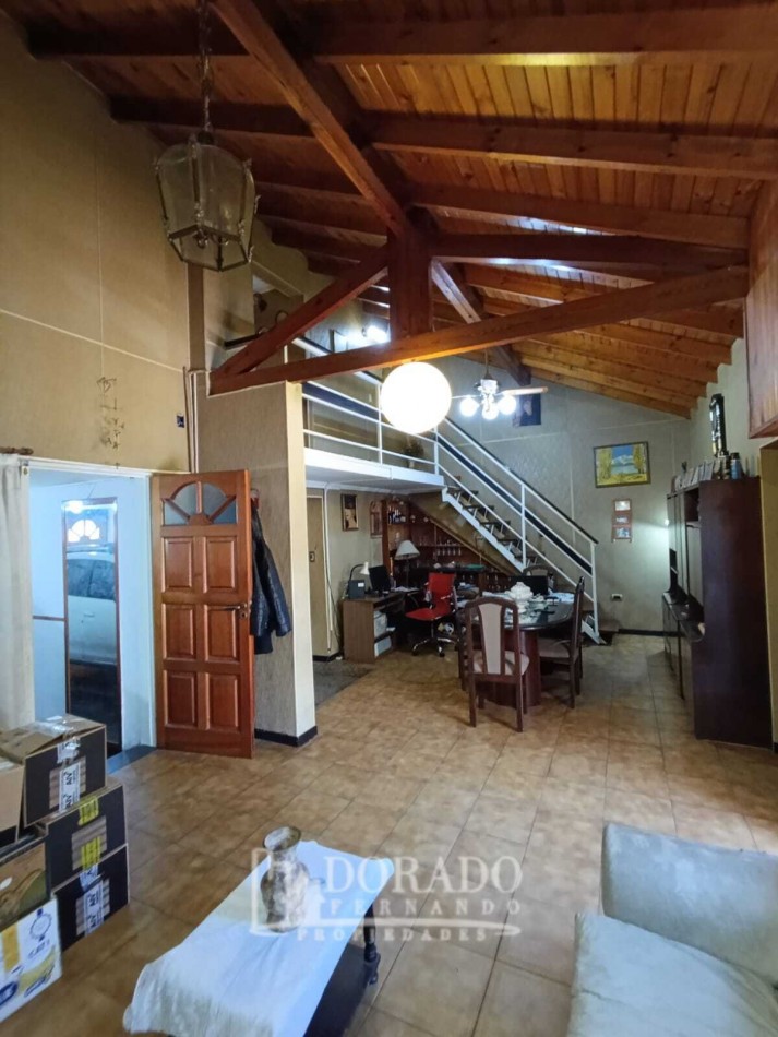 Casa 5 ambientes  - con Patio y Terraza