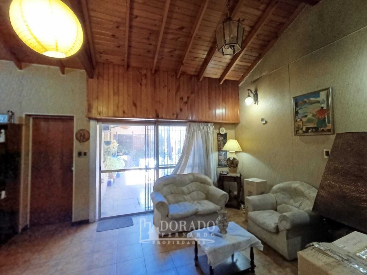 Casa 5 ambientes  - con Patio y Terraza