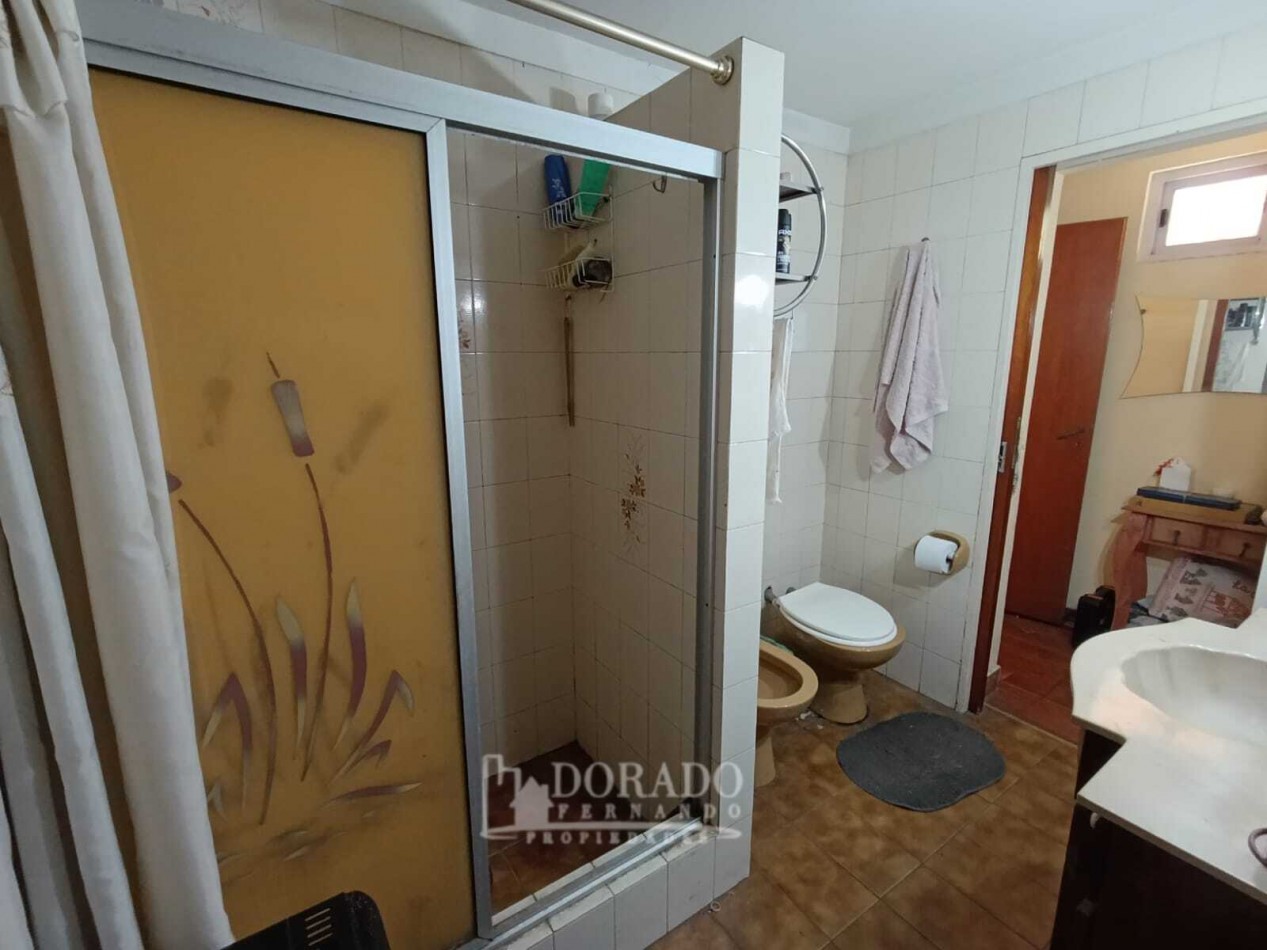 Casa 5 ambientes  - con Patio y Terraza