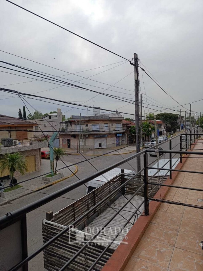 MONOAMBIENTE CON BALCON