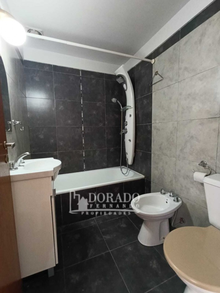 MONOAMBIENTES LUMINOSO Y MUY COMODO