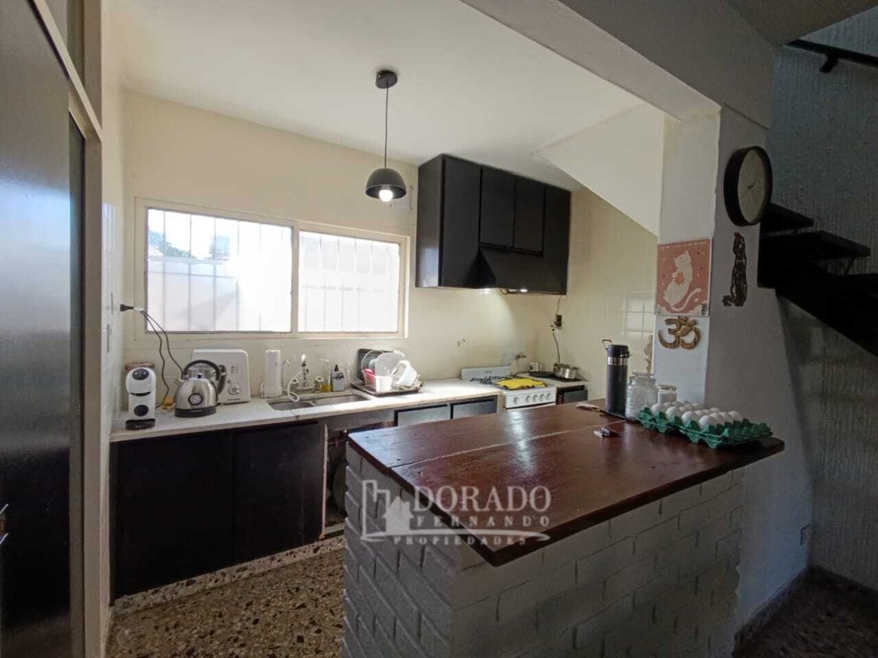 Exclusivo PH de 188 m² totales con terraza y balcon a la calle