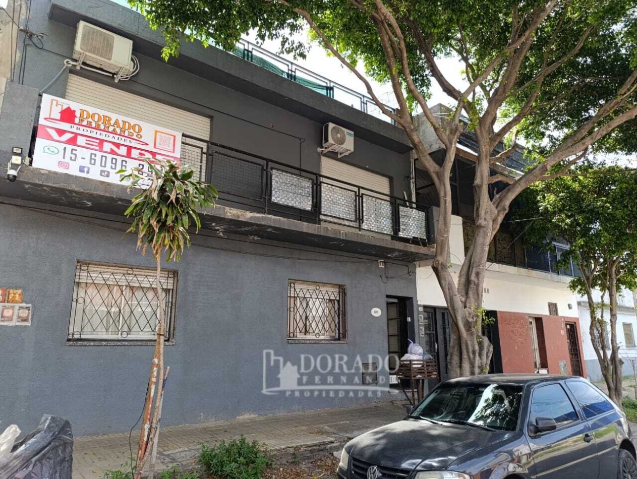 Exclusivo PH de 188 m² totales con terraza y balcon a la calle