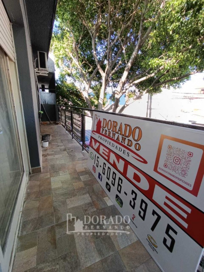 Exclusivo PH de 188 m² totales con terraza y balcon a la calle