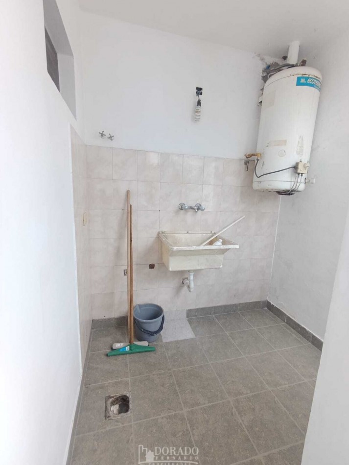 2 AMBIENTES CON BALCON LAVADERO