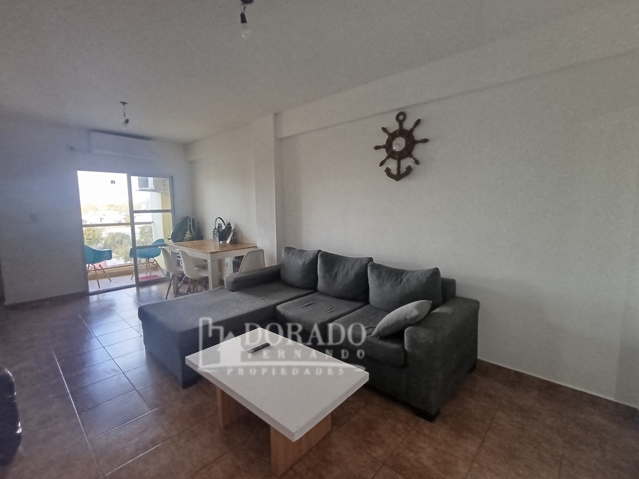 2 Ambientes al frente con Balcon