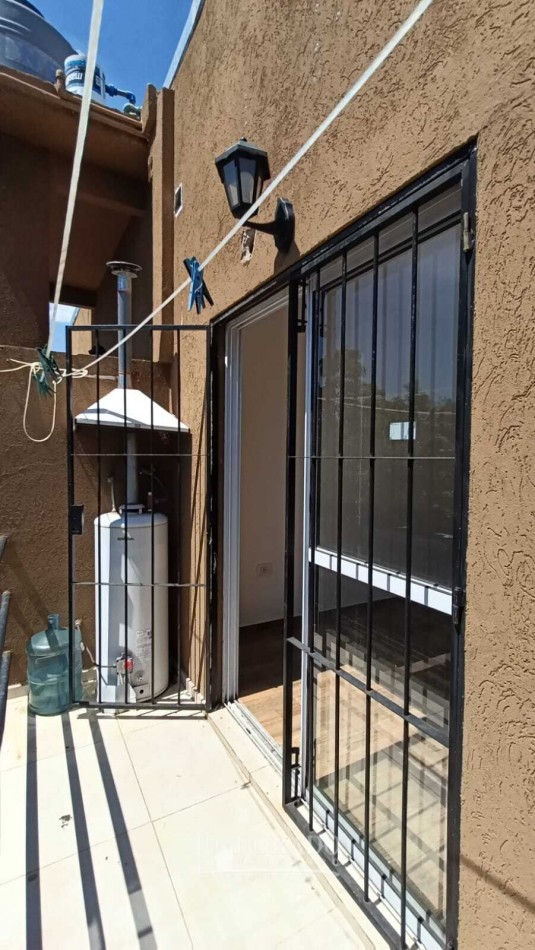 2 Ambientes 1o Piso al Frente
