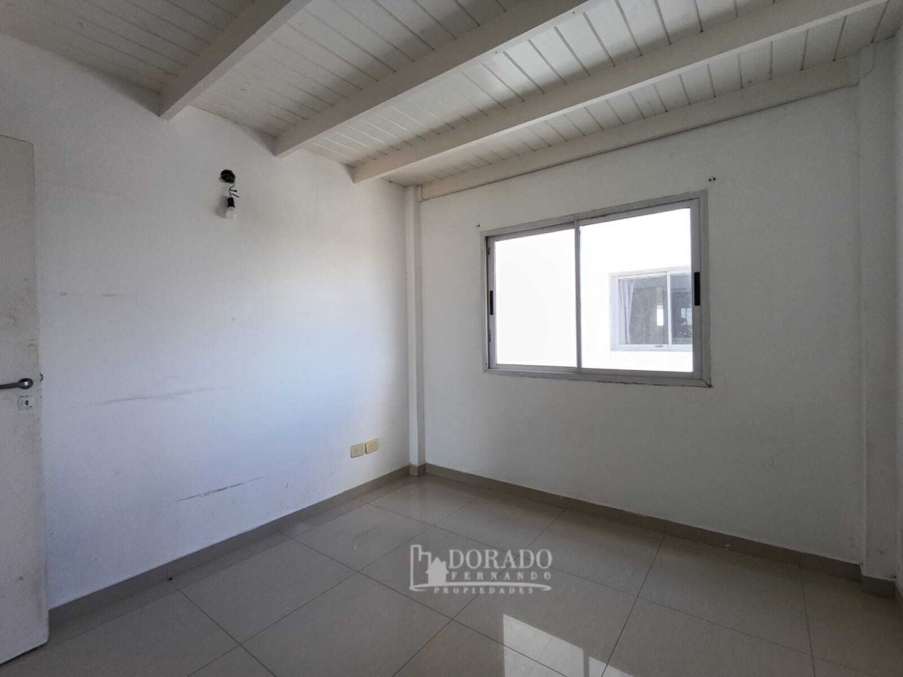 3 AMBIENTES AL FRENTE CON BALCON