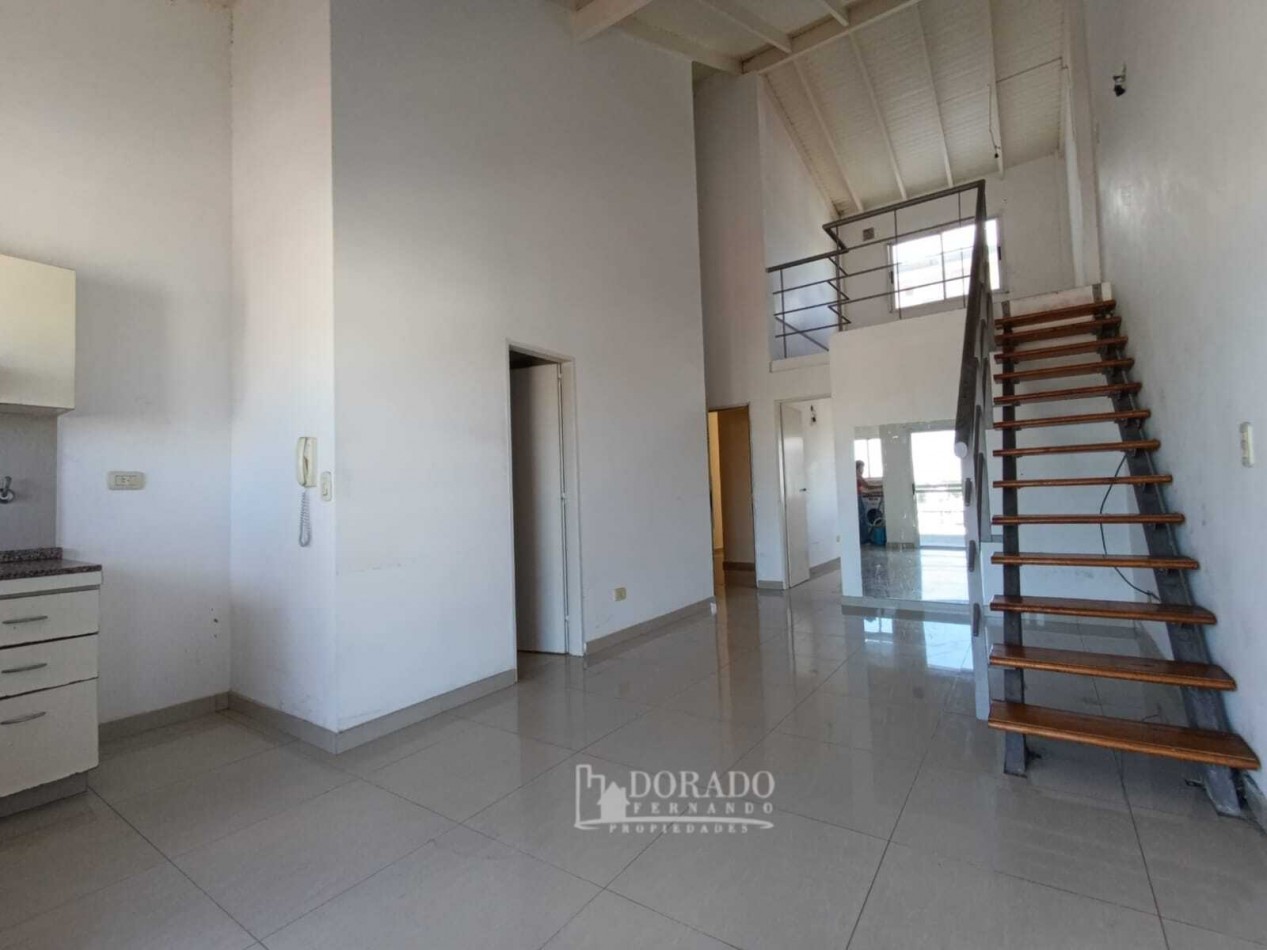 3 AMBIENTES AL FRENTE CON BALCON