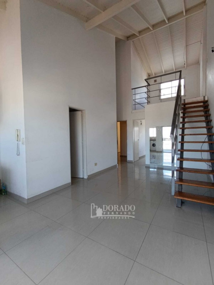 3 AMBIENTES AL FRENTE CON BALCON