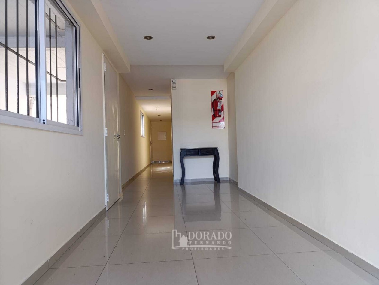 3 AMBIENTES AL FRENTE CON BALCON