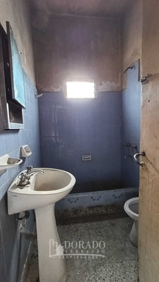 CASA 4 AMBIENTES + DPTO 2 AMBIENTES - LOTE 230 Mts²