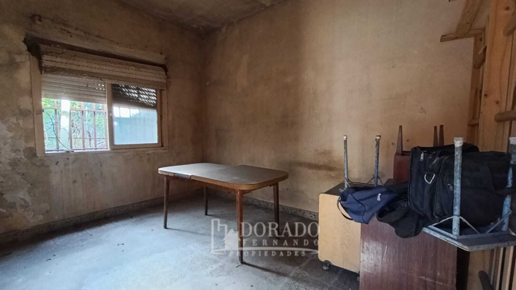 CASA 4 AMBIENTES + DPTO 2 AMBIENTES - LOTE 230 Mts²