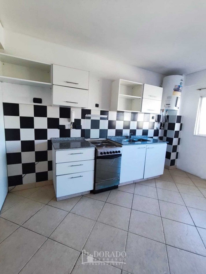 MONOAMBIENTE CASEROS CENTRO