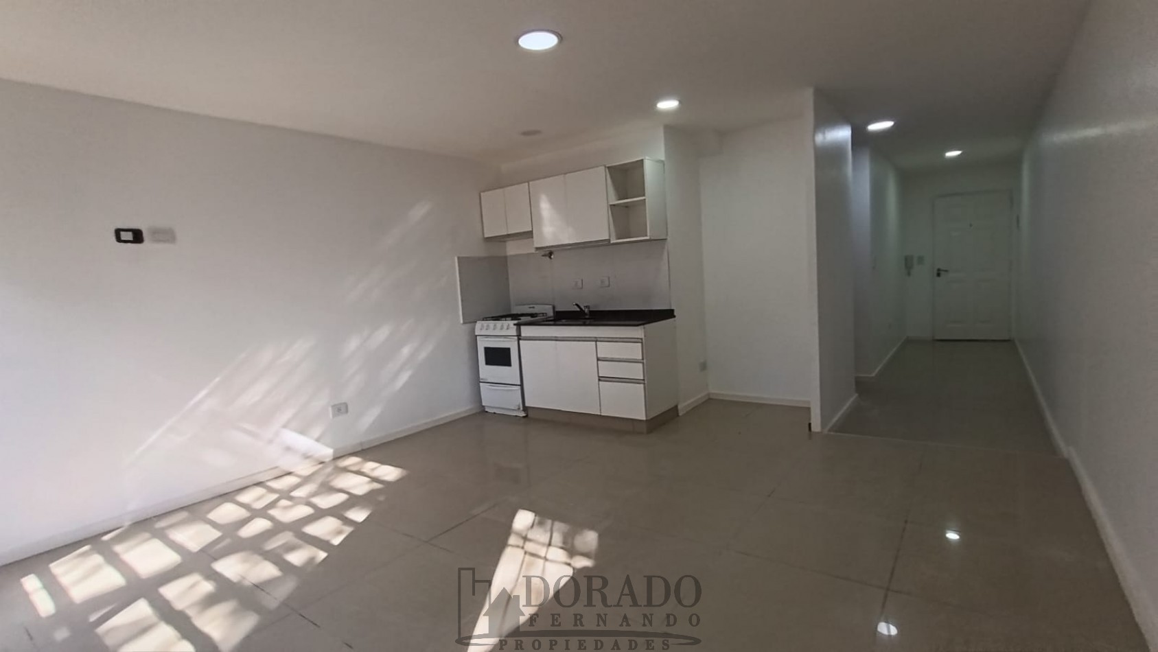 2 Ambientes Planta Baja con Gran Patio y Parrilla