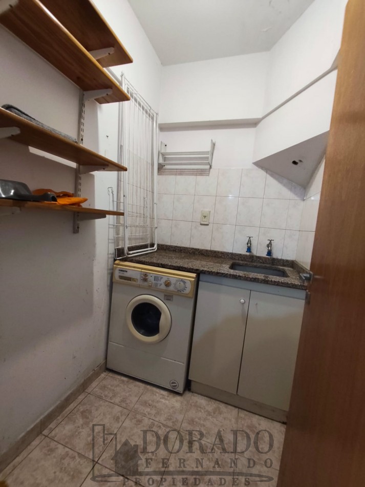HERMOSO SEMIPISO 3 AMBIENTES FRENTE A PLAZA SAN MARTIN