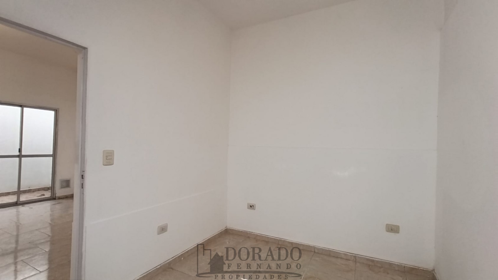 2 AMBIENTES PLANTA BAJA CON DOBLE PATIO