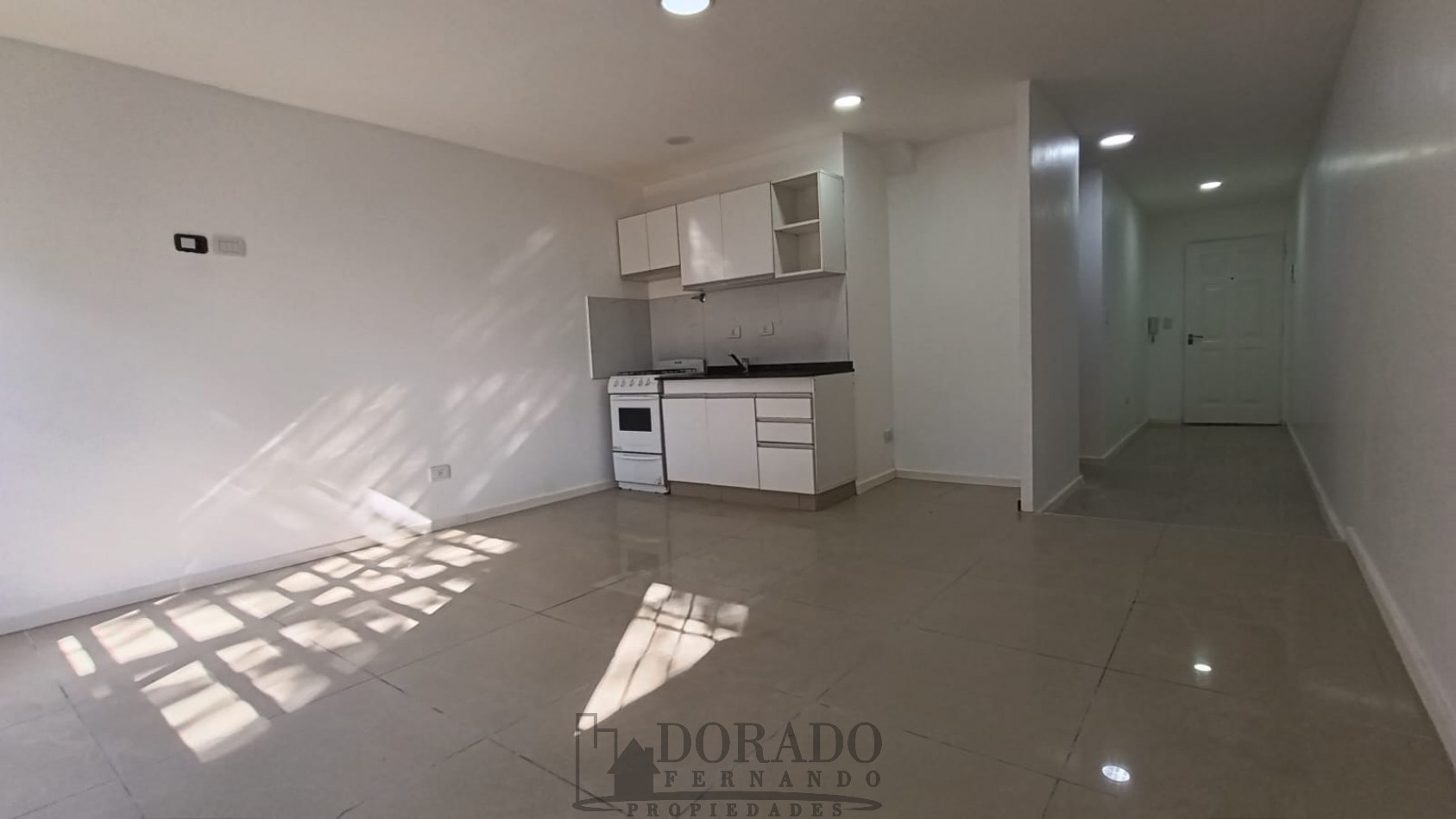 2 Ambientes Planta Baja con Gran Patio y Parrilla