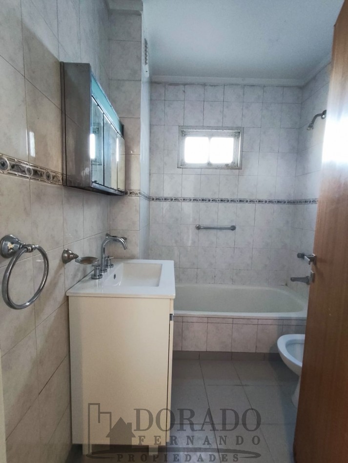 HERMOSO SEMIPISO 3 AMBIENTES FRENTE A PLAZA SAN MARTIN