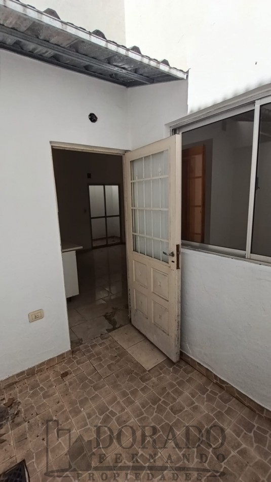 2 AMBIENTES PLANTA BAJA CON DOBLE PATIO