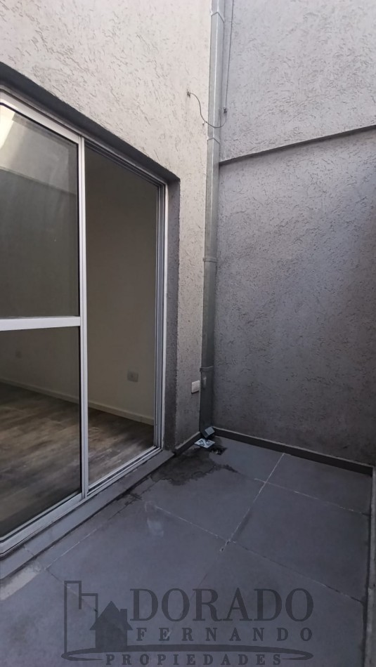 2 Ambientes Planta Baja con Gran Patio y Parrilla