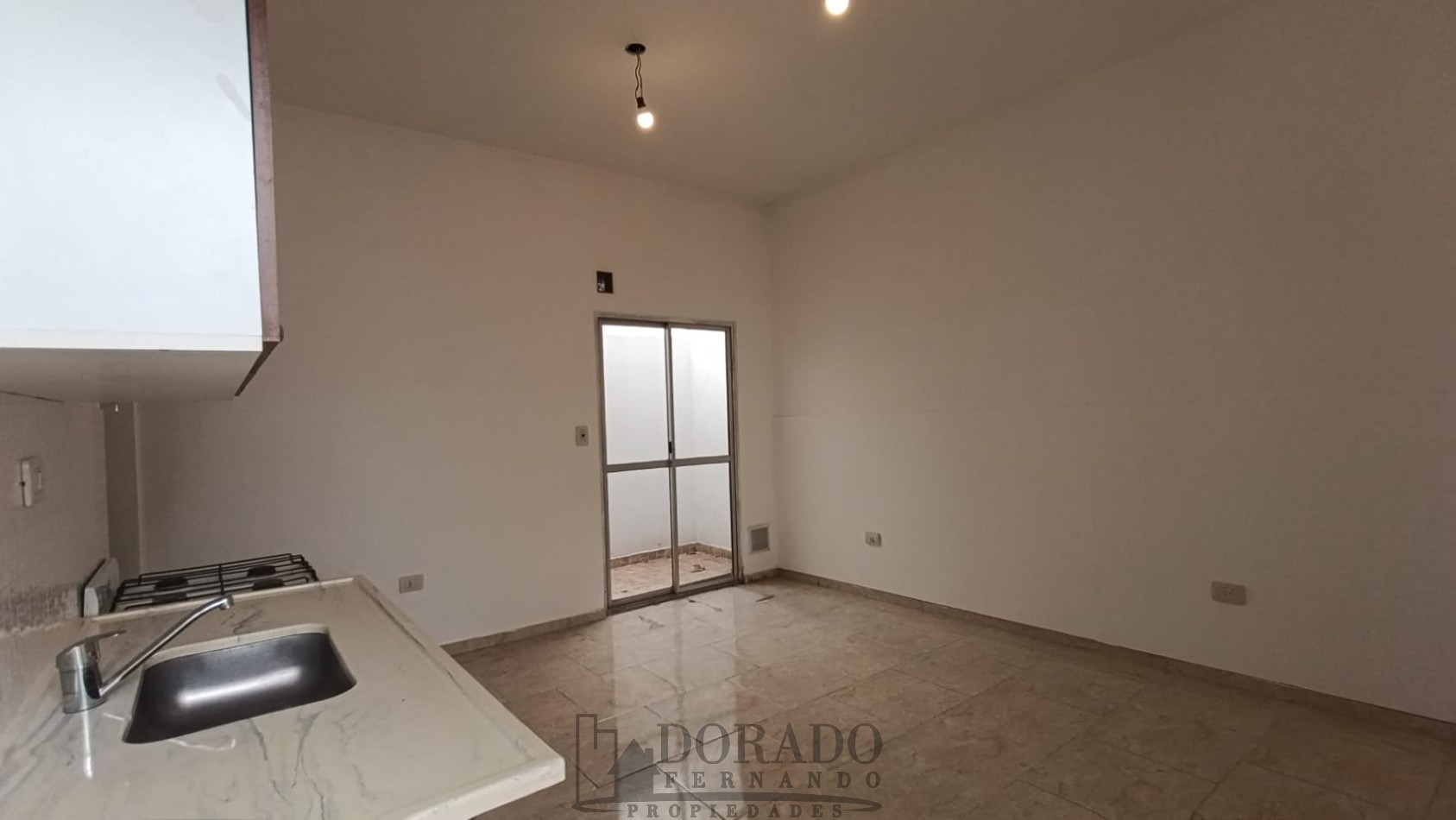 2 AMBIENTES PLANTA BAJA CON DOBLE PATIO