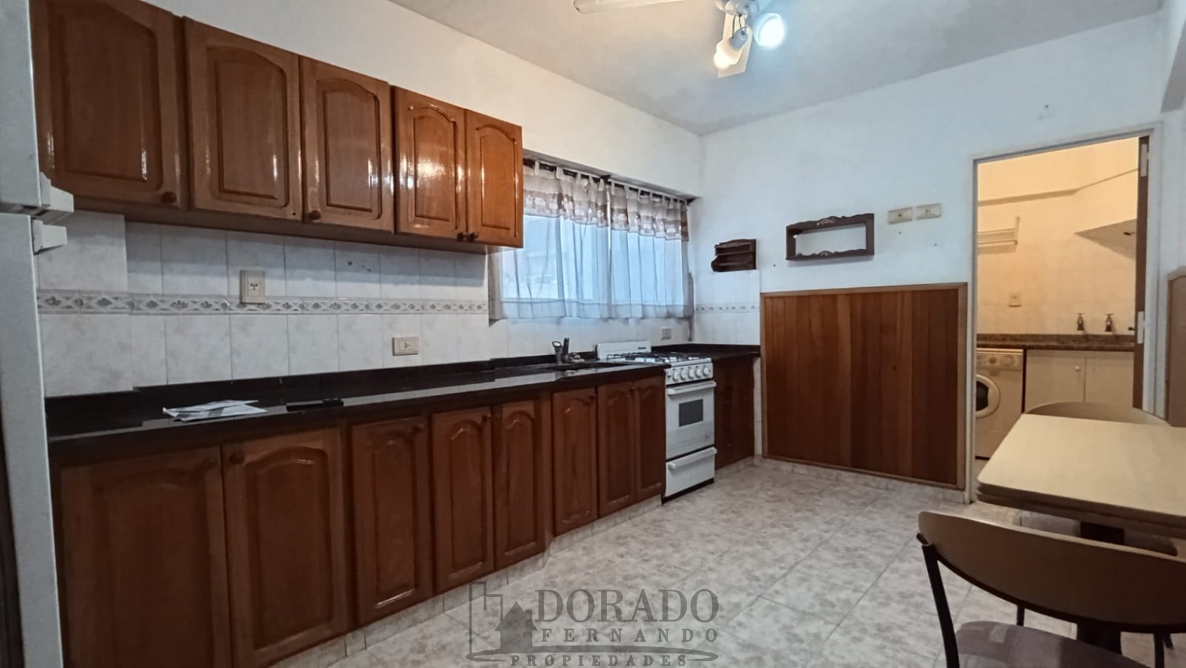 HERMOSO SEMIPISO 3 AMBIENTES FRENTE A PLAZA SAN MARTIN