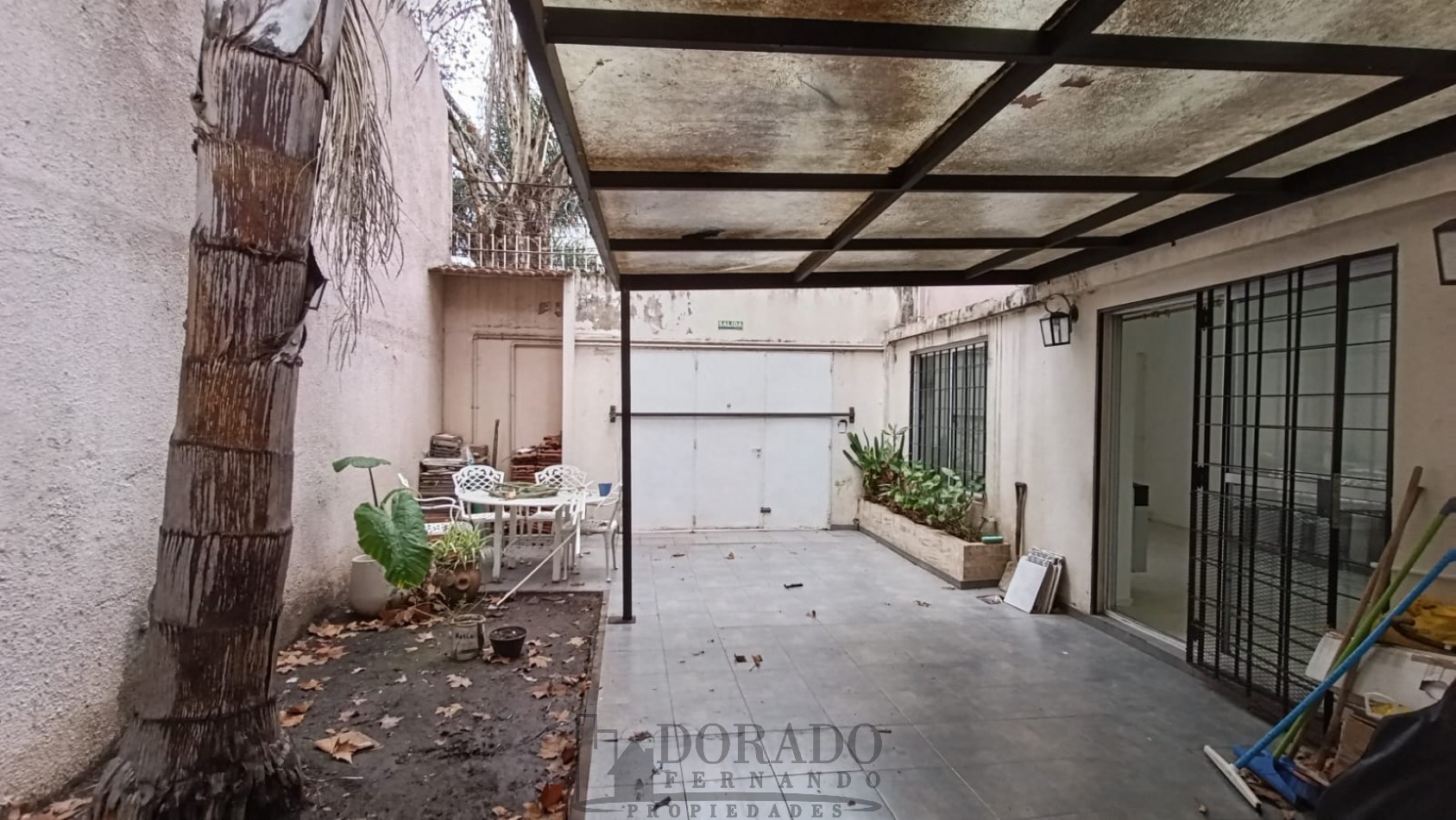 PH 4 AMBIENTES CON COCHERA Y PATIO