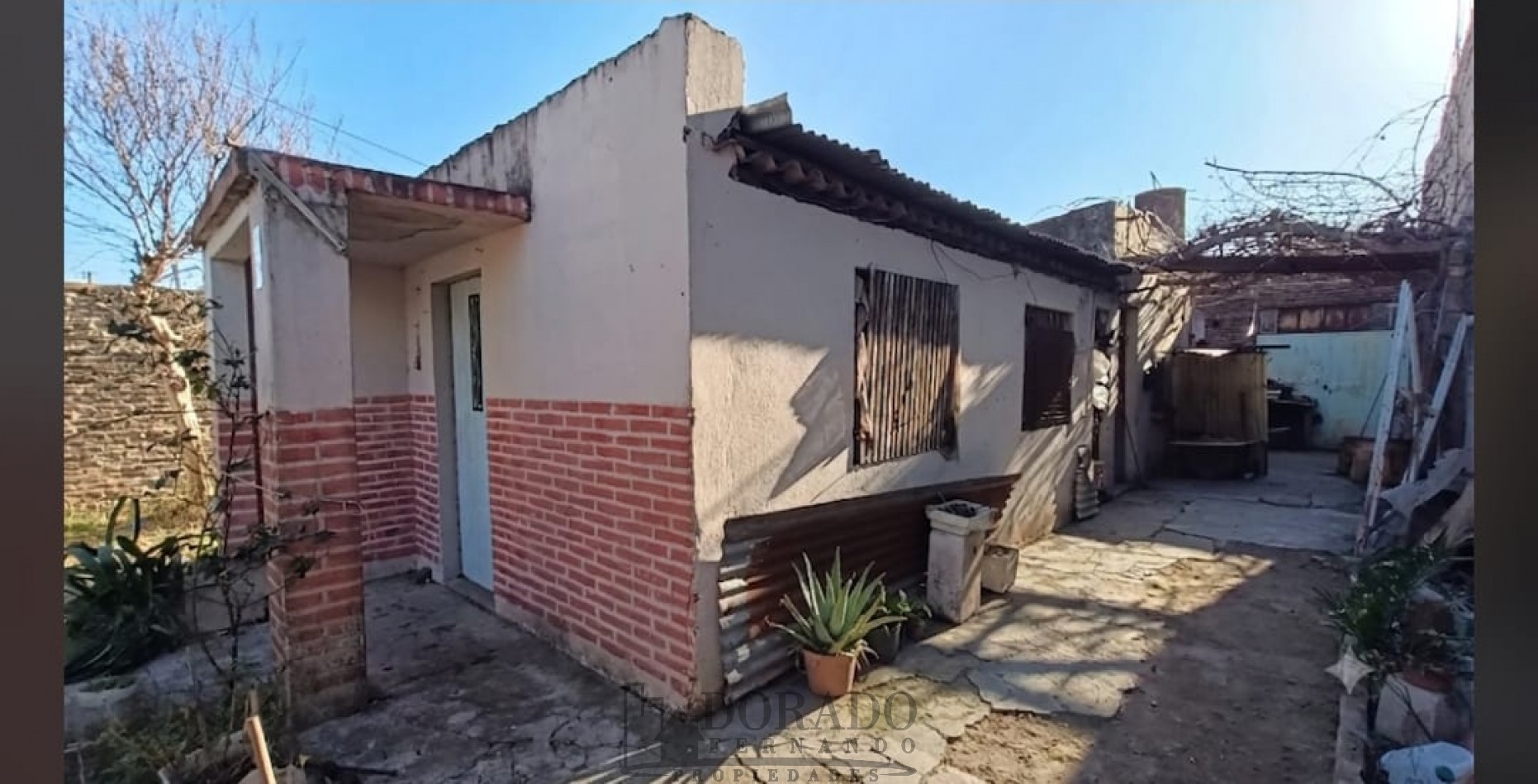 CASA + GALPON LOTE 10 X 25