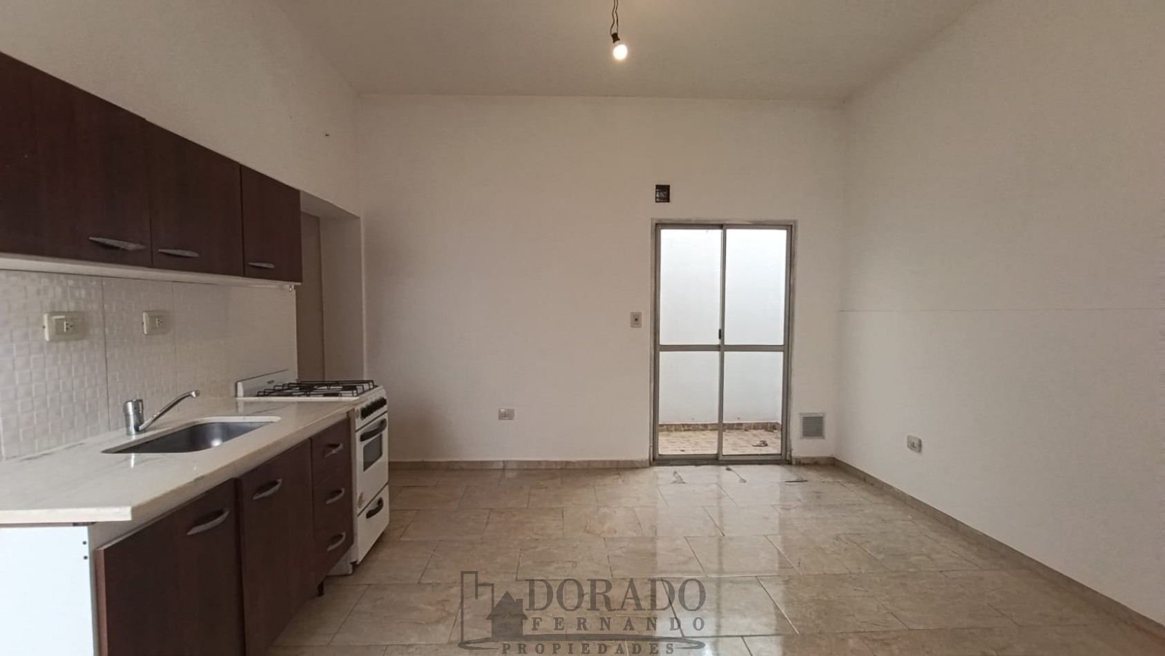 2 AMBIENTES PLANTA BAJA CON DOBLE PATIO