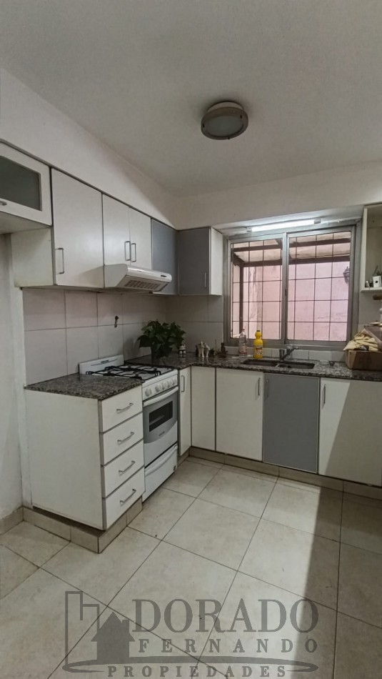 PH 4 AMBIENTES CON COCHERA Y PATIO