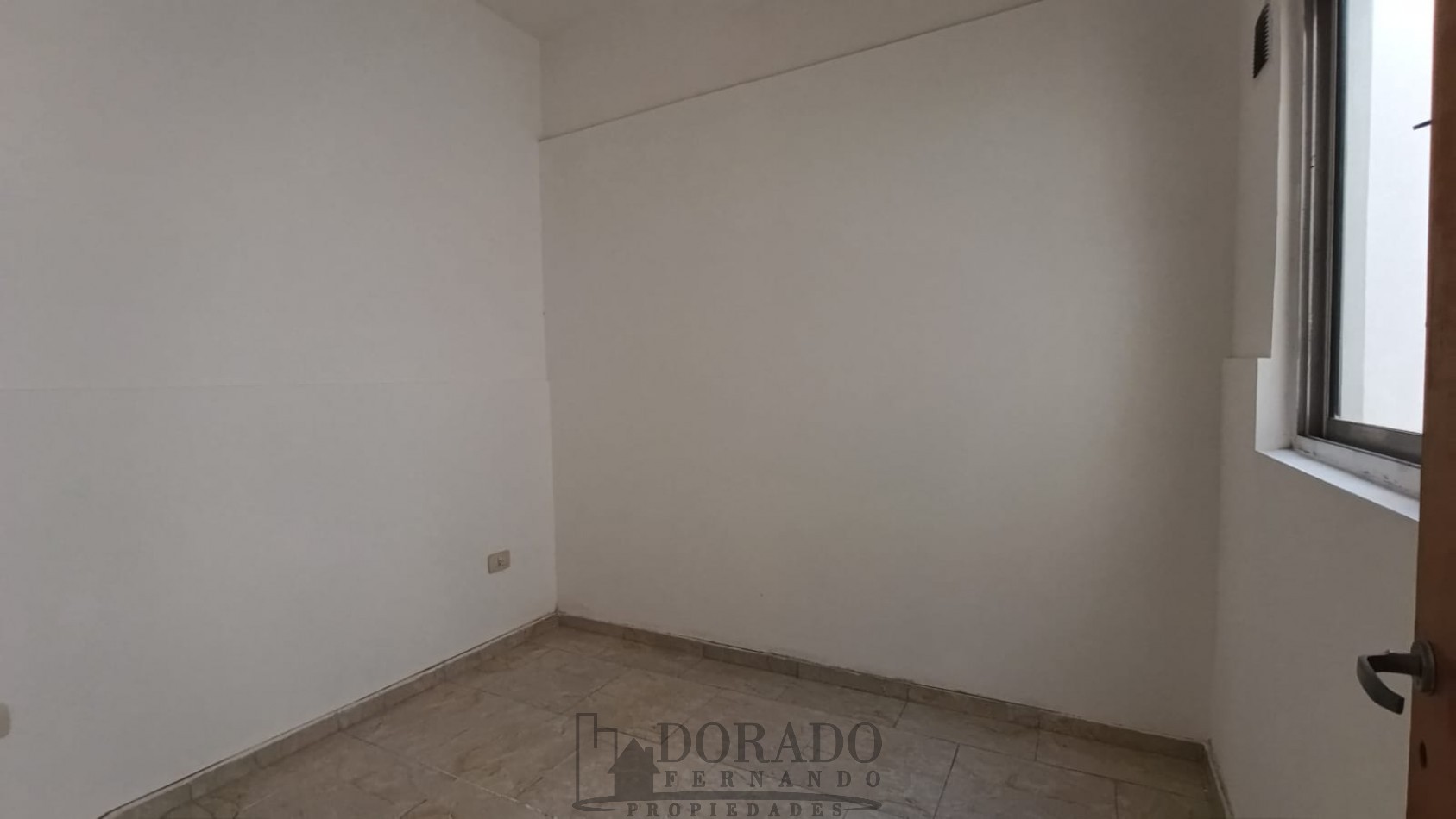 2 AMBIENTES PLANTA BAJA CON DOBLE PATIO