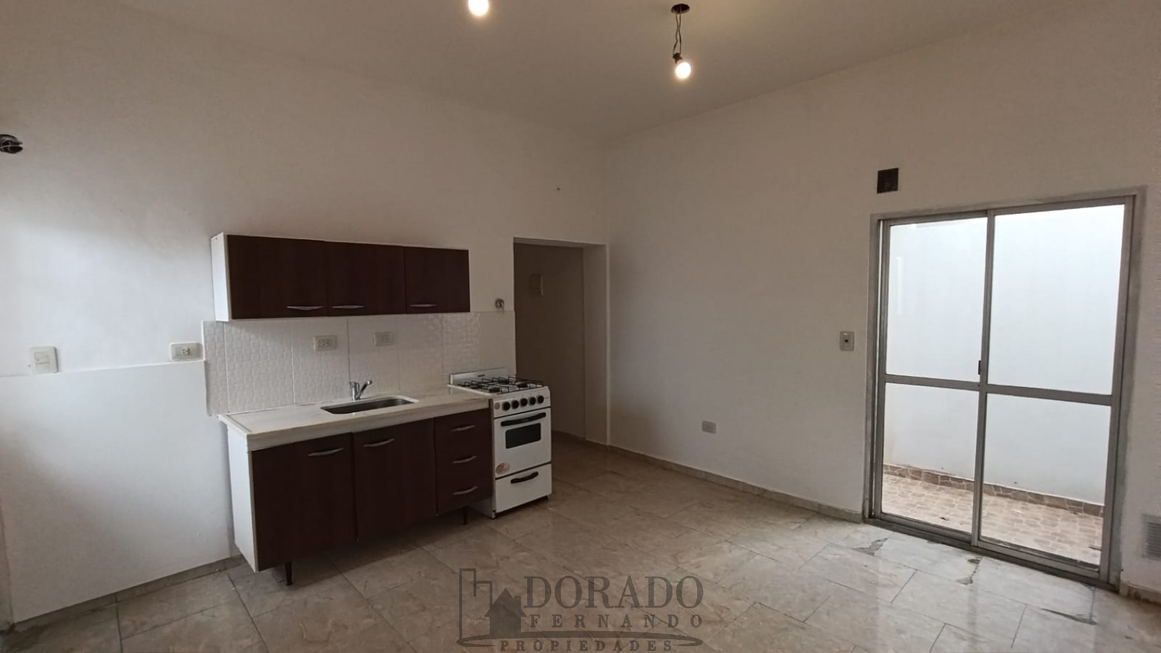 2 AMBIENTES PLANTA BAJA CON DOBLE PATIO