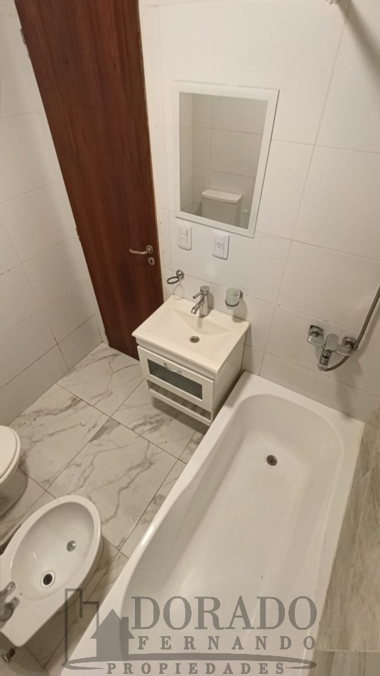 2 Ambientes Planta Baja con Gran Patio y Parrilla