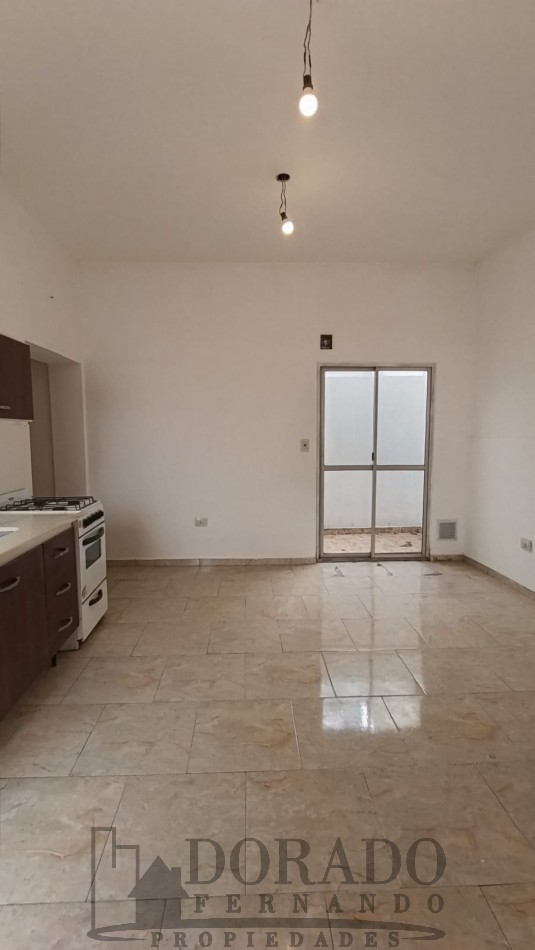 2 AMBIENTES PLANTA BAJA CON DOBLE PATIO