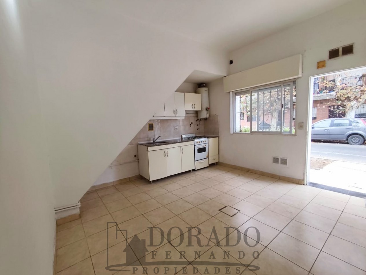 PH 3 AMBIENTES PB CON ENTRADA INDEPENDIENTE - EXCELENTE UBICACION EN SANTOS LUGARES