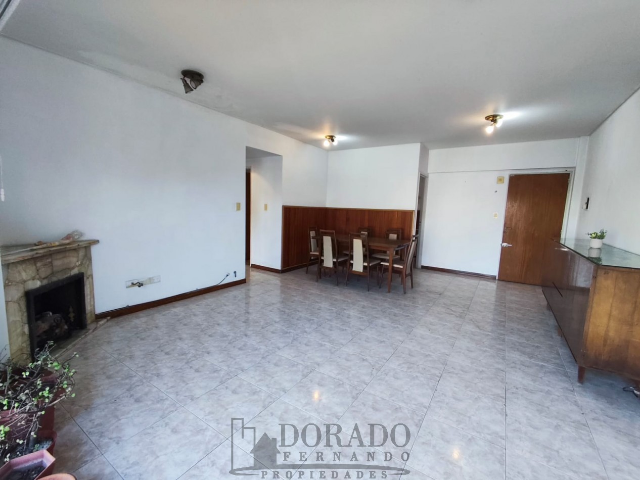 HERMOSO SEMIPISO 3 AMBIENTES FRENTE A PLAZA SAN MARTIN