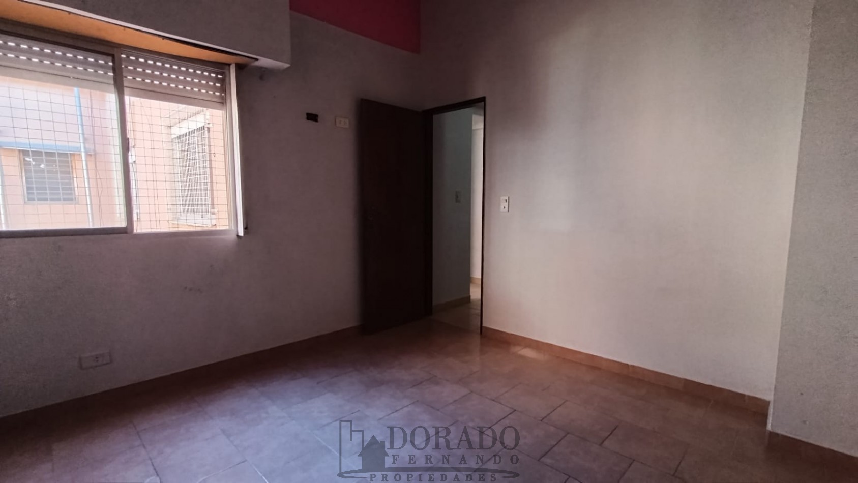 DEPARTAMENTO DE 3 AMBIENTES MUY LUMINOSO EN VILLA BALLESTER