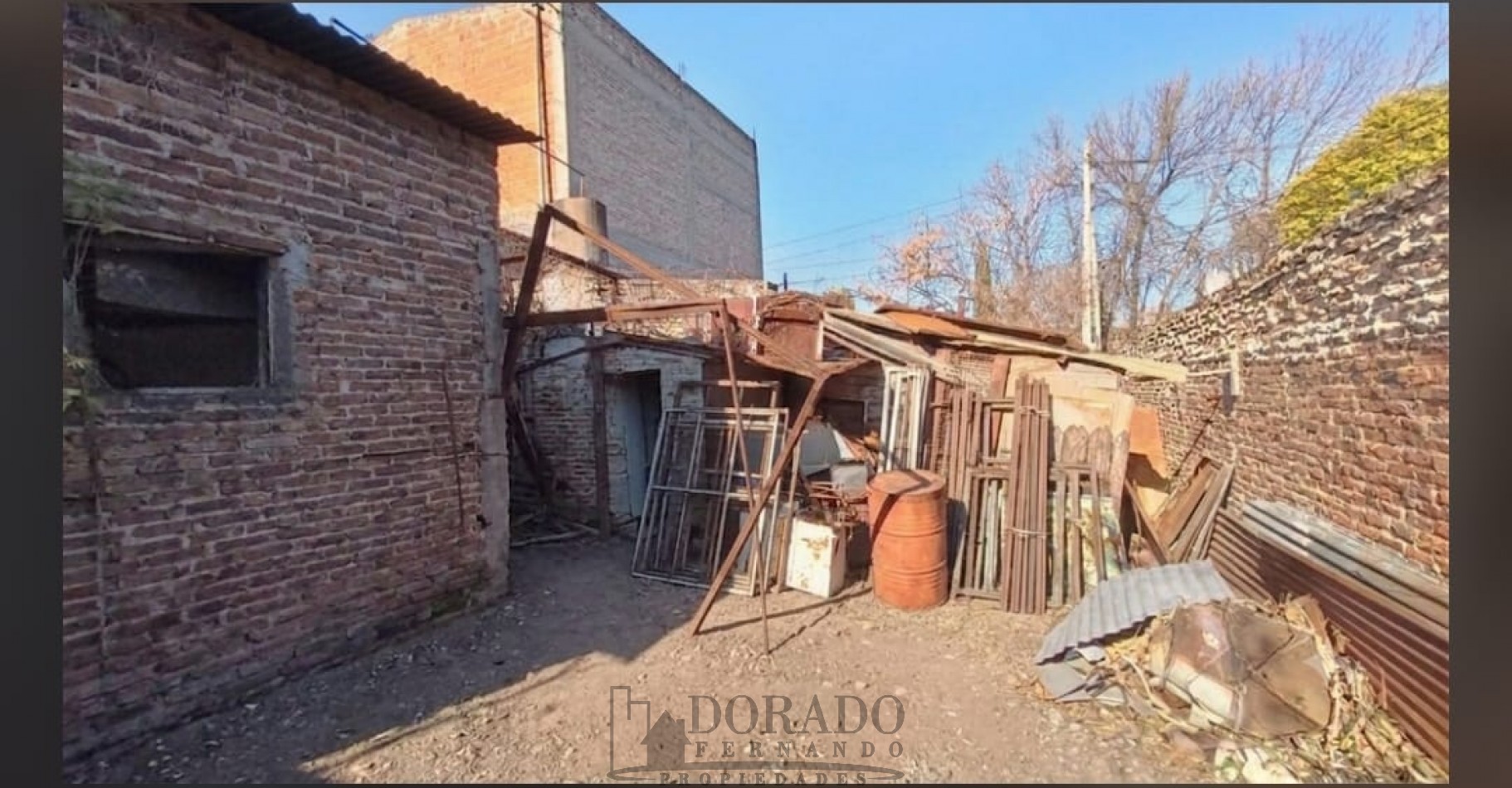 CASA + GALPON LOTE 10 X 25