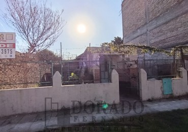 CASA + GALPON LOTE 10 X 25