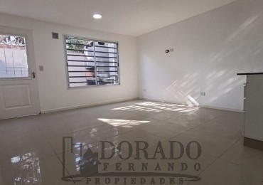 2 Ambientes Planta Baja con Gran Patio y Parrilla